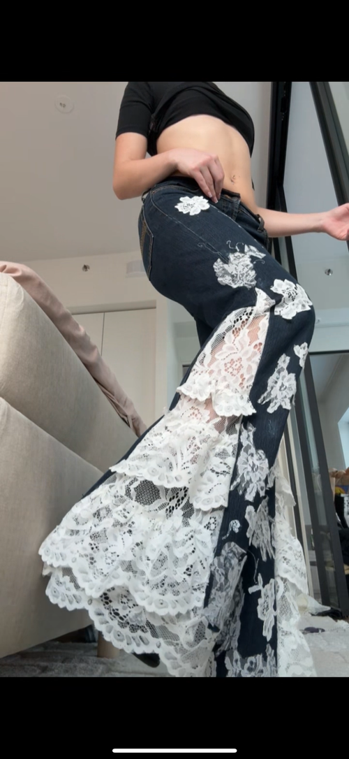 Complex Lace design jeans