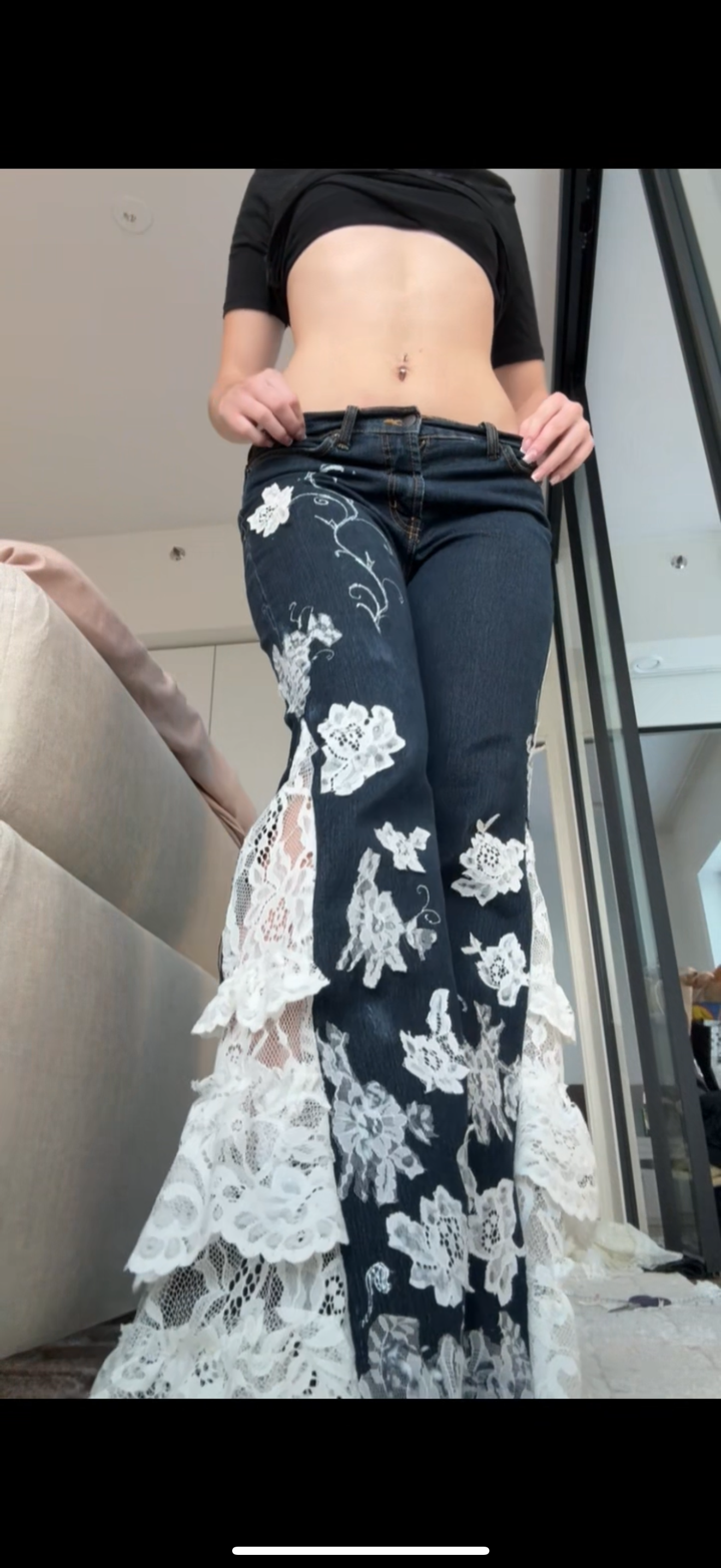 Complex Lace design jeans