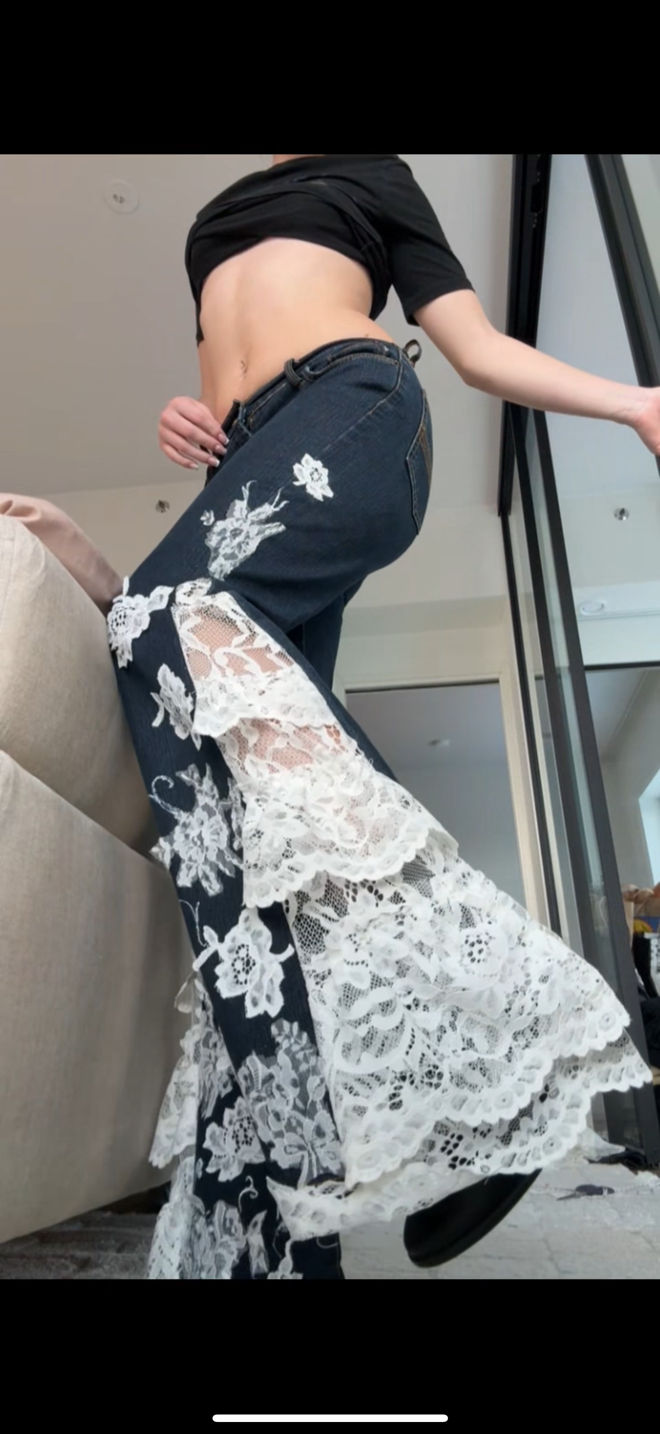 Complex Lace design jeans